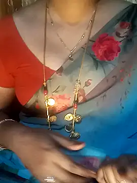 Snapshot of tuttifrutti17 chatting on 12/04/24, 06:17 tuttifrutti17 online show from 12/04/24, 06:17