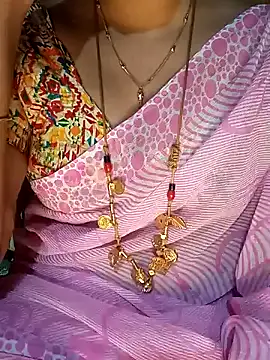 Snapshot of tuttifrutti17 chatting on 01/22/25, 05:06 tuttifrutti17 online show from 01/22/25, 05:06