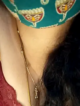 Snapshot of tuttifrutti17 chatting on 02/01/25, 06:51 tuttifrutti17 online show from 02/01/25, 06:51