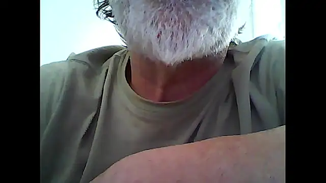 Snapshot of xcimeru chatting on 09/17/25, 03:35 xcimeru online show from 09/17/25, 03:35