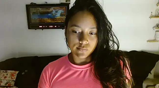 Snapshot of Chiara_petterson chatting on 03/04/25, 05:00 Chiara petterson online show from 03/04/25, 05:00