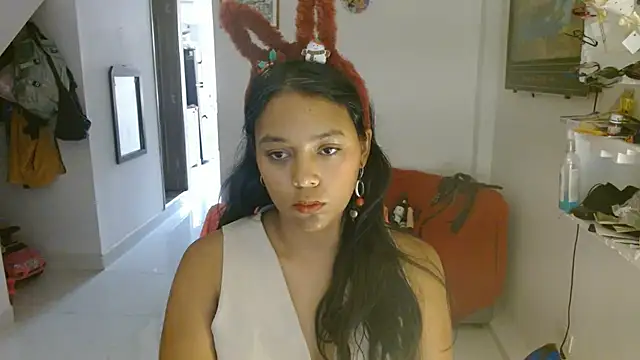 Snapshot of Chiara_petterson chatting on 12/14/25, 06:45 Chiara petterson online show from 12/14/25, 06:45