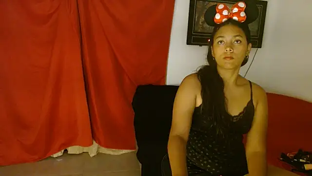Snapshot of Chiara_petterson chatting on 04/26/26, 03:15 Chiara petterson online show from 04/26/26, 03:15