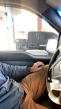 Snapshot of Themechanic420 chatting on 12/03/24, 08:50 Themechanic420 online show from 12/03/24, 08:50