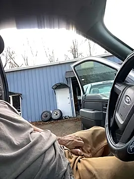 Snapshot of Themechanic420 chatting on 12/17/24, 07:15 Themechanic420 online show from 12/17/24, 07:15