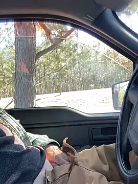 Snapshot of Themechanic420 chatting on 01/22/25, 05:06 Themechanic420 online show from 01/22/25, 05:06