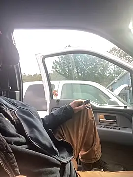 Snapshot of Themechanic420 chatting on 02/26/26, 03:33 Themechanic420 online show from 02/26/26, 03:33