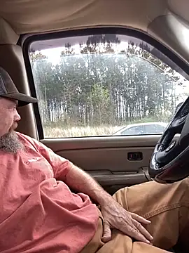 Snapshot of Themechanic420 chatting on 03/15/26, 08:04 Themechanic420 online show from 03/15/26, 08:04