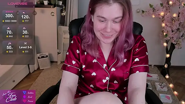 Snapshot of Nancy_Sun_ chatting on 01/10/25, 02:23 Nancy Sun online show from 01/10/25, 02:23
