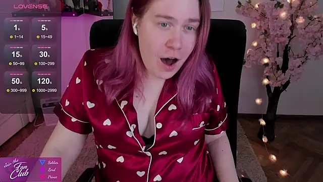 Snapshot of Nancy_Sun_ chatting on 02/19/25, 03:05 Nancy Sun online show from 02/19/25, 03:05