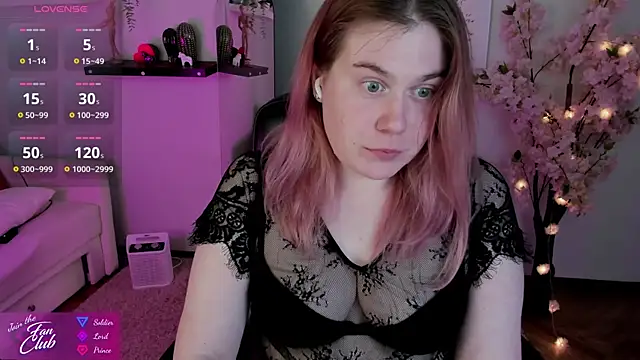 Snapshot of Nancy_Sun_ chatting on 03/22/25, 11:42 Nancy Sun online show from 03/22/25, 11:42