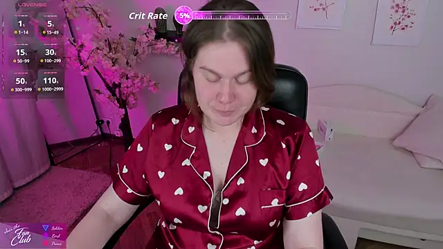 Snapshot of Nancy_Sun_ chatting on 10/05/25, 04:05 Nancy Sun online show from 10/05/25, 04:05