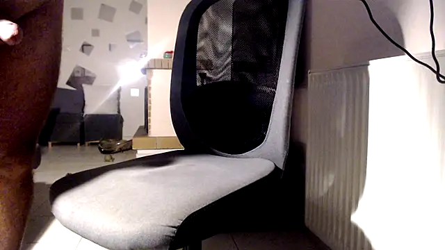 Snapshot of Pitu-94 chatting on 10/22/25, 03:45 Pitu-94 online show from 10/22/25, 03:45