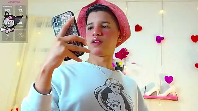 Ariel Femboy  online show from 02/12/25, 05:26