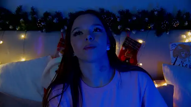 Snapshot of ElisabethDavis chatting on 01/05/25, 12:31 ElisabethDavis online show from 01/05/25, 12:31