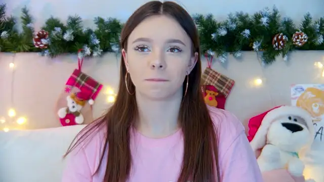 Snapshot of ElisabethDavis chatting on 01/10/25, 03:16 ElisabethDavis online show from 01/10/25, 03:16