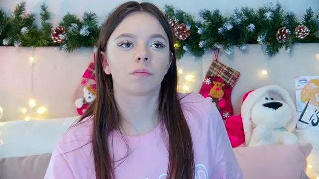 Snapshot of ElisabethDavis chatting on 01/10/25, 11:29 ElisabethDavis online show from 01/10/25, 11:29