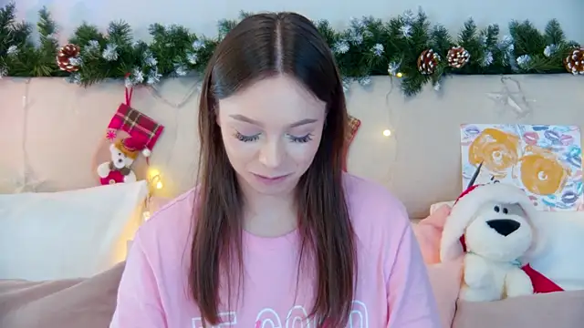 Snapshot of ElisabethDavis chatting on 01/11/25, 06:12 ElisabethDavis online show from 01/11/25, 06:12