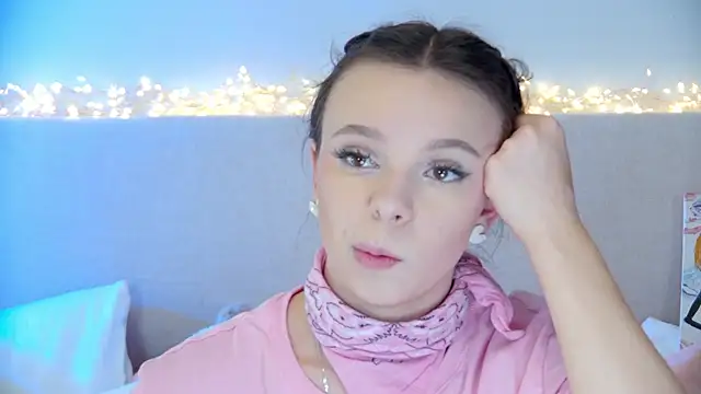 Snapshot of ElisabethDavis chatting on 01/18/25, 05:15 ElisabethDavis online show from 01/18/25, 05:15