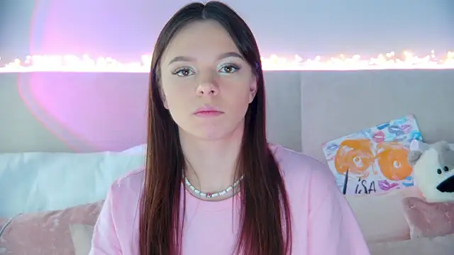 Snapshot of ElisabethDavis chatting on 02/01/25, 06:19 ElisabethDavis online show from 02/01/25, 06:19