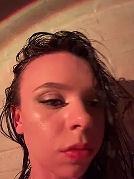 Snapshot of ElisabethDavis chatting on 03/10/25, 12:40 ElisabethDavis online show from 03/10/25, 12:40