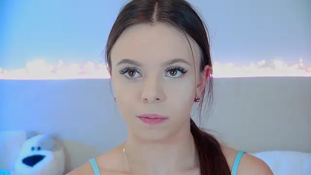 Snapshot of ElisabethDavis chatting on 03/10/25, 03:20 ElisabethDavis online show from 03/10/25, 03:20