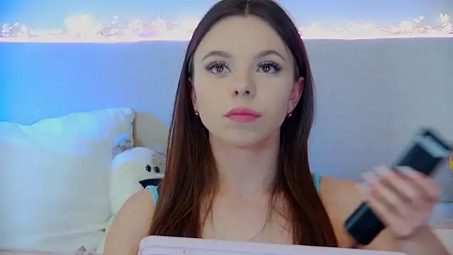 Snapshot of ElisabethDavis chatting on 03/10/25, 06:56 ElisabethDavis online show from 03/10/25, 06:56