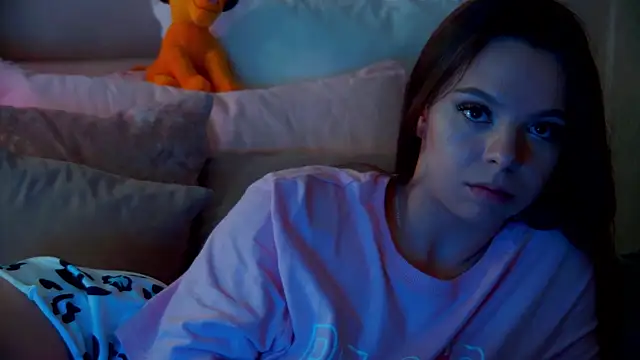 Snapshot of ElisabethDavis chatting on 03/16/25, 12:23 ElisabethDavis online show from 03/16/25, 12:23