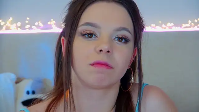 Snapshot of ElisabethDavis chatting on 03/19/25, 09:58 ElisabethDavis online show from 03/19/25, 09:58