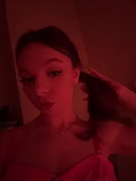 Snapshot of ElisabethDavis chatting on 03/20/25, 08:29 ElisabethDavis online show from 03/20/25, 08:29