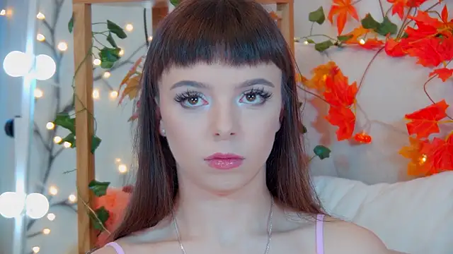 Snapshot of ElisabethDavis chatting on 10/05/25, 03:21 ElisabethDavis online show from 10/05/25, 03:21