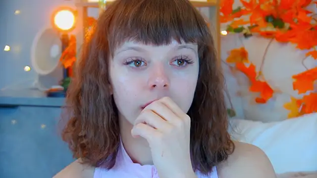 Snapshot of ElisabethDavis chatting on 11/19/25, 07:25 ElisabethDavis online show from 11/19/25, 07:25