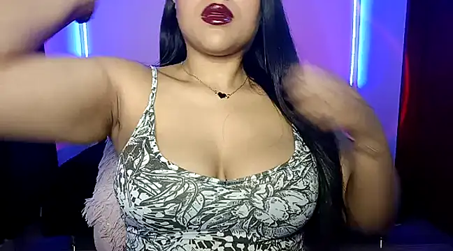 Snapshot of Lucy_kanne chatting on 01/25/25, 09:35 Lucy kanne online show from 01/25/25, 09:35