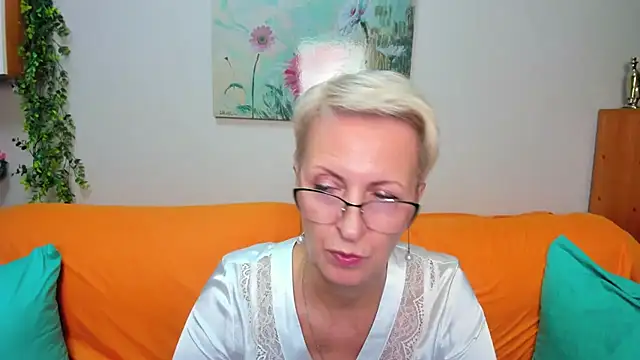 iamyourdream89 online show from 10/13/25, 01:44