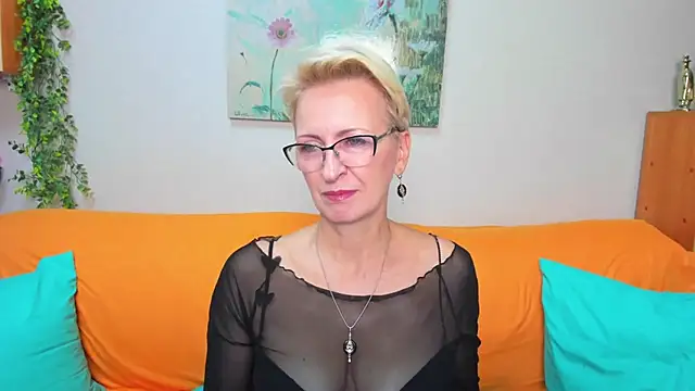 iamyourdream89 online show from 10/26/25, 10:21