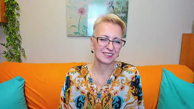 Snapshot of iamyourdream89 chatting on 12/19/25, 03:08 iamyourdream89 online show from 12/19/25, 03:08