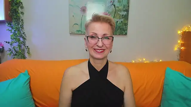 Snapshot of iamyourdream89 chatting on 12/22/25, 05:10 iamyourdream89 online show from 12/22/25, 05:10