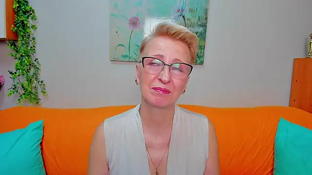 Snapshot of iamyourdream89 chatting on 02/02/26, 11:31 iamyourdream89 online show from 02/02/26, 11:31