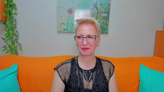 Snapshot of iamyourdream89 chatting on 03/12/26, 12:11 iamyourdream89 online show from 03/12/26, 12:11