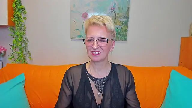 Snapshot of iamyourdream89 chatting on 03/16/26, 03:38 iamyourdream89 online show from 03/16/26, 03:38