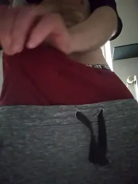 Snapshot of geiler89 chatting on 02/12/26, 02:23 geiler89 online show from 02/12/26, 02:23