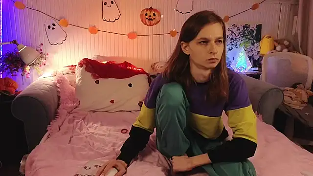 Frank Fraer online show from 10/22/25, 04:07