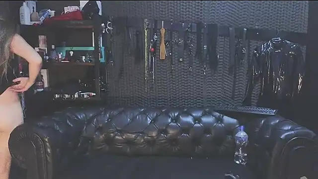 kimberly swan online show from 03/01/25, 08:21