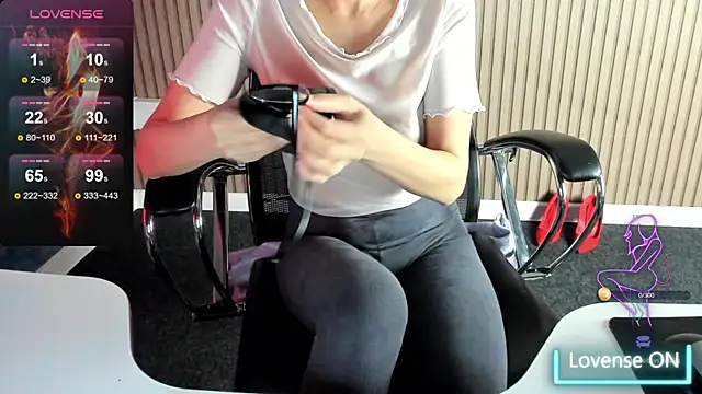 mommy cum1 online show from 04/28/26, 01:48