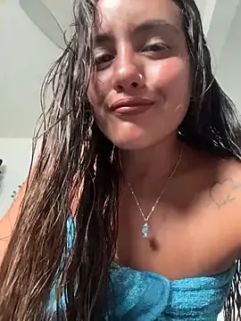 Snapshot of fenixgre chatting on 12/20/25, 07:32 fenixgre online show from 12/20/25, 07:32