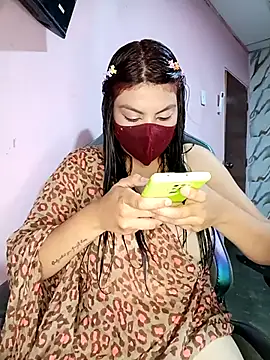 Snapshot of kanyat_ chatting on 12/14/25, 04:34 kanyat online show from 12/14/25, 04:34