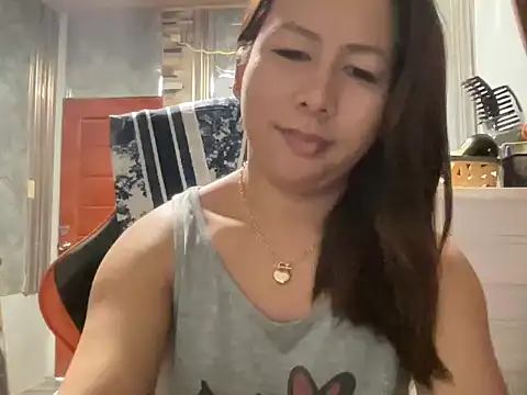 UrLove Marga online show from 06/18/26, 10:25