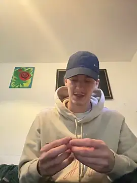 Toyjungee online show from 02/04/25, 11:38