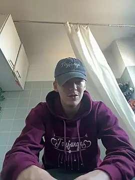 Toyjungee online show from 03/17/25, 04:11