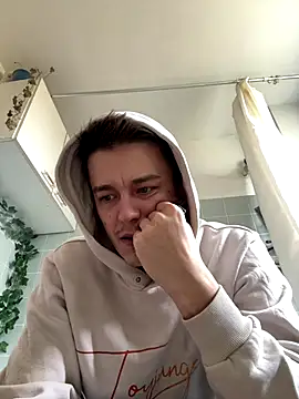 Toyjungee online show from 10/18/25, 09:10